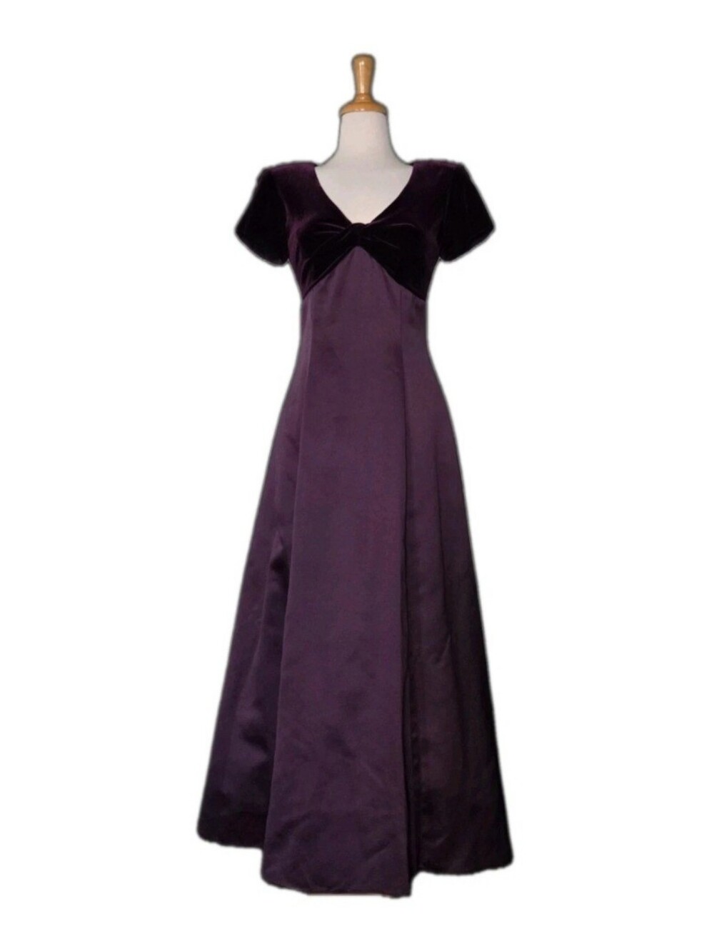 90s Vintage Michaelangelo Plum Velvet Formal Dress Women's Size 8